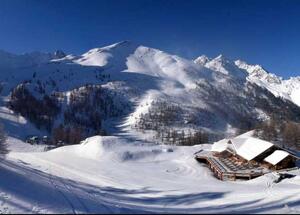 One Ski Holiday a Year is Not Enough for Brits