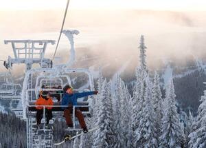 Hot Tips for Keeping Warm When Skiing